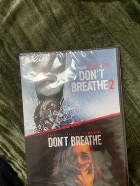 Don't Breathe / Don't Breathe 2 DVD - Blue and Black Cover